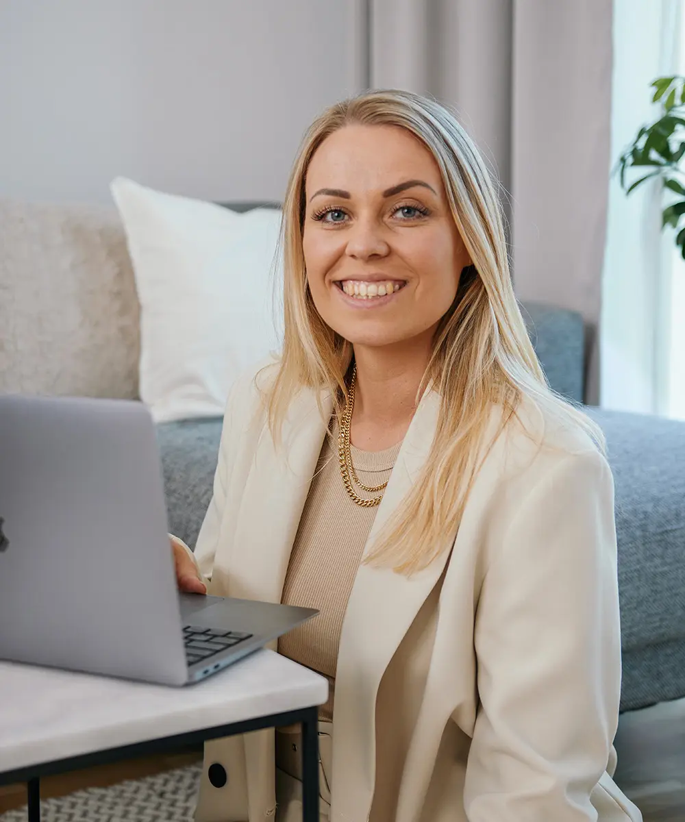 freelance grafisk designer katrine laustsen